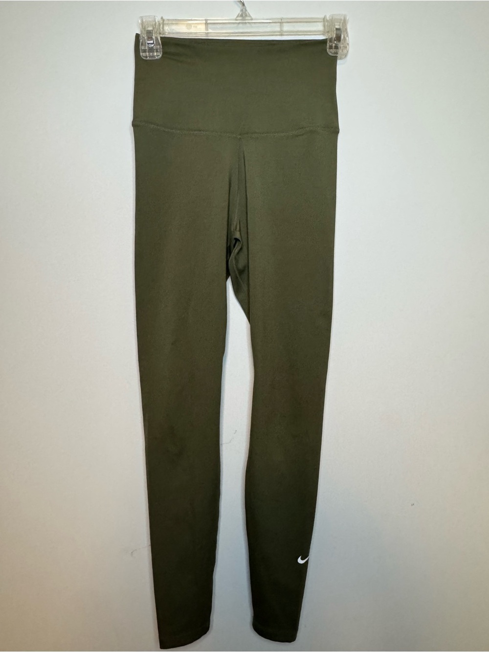 Women’s Nike Dry fit XS olive green leggings